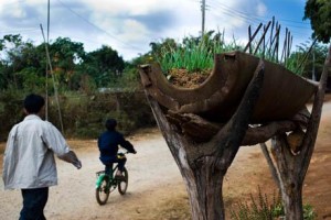 laos-unexploded-bombs-munitions-hillary-clinton
