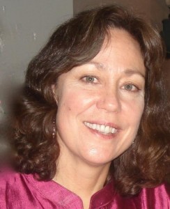 laura-carlsen-hugo-chavez