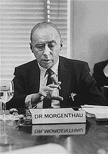 Diplomats’ Reports in the Cold War Years: Indispensable or Exercise in Futility?