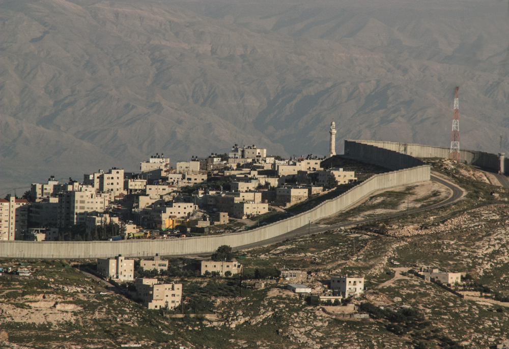 A separation barrier running through the Israeli-occupied West Bank. (Shutterstock)