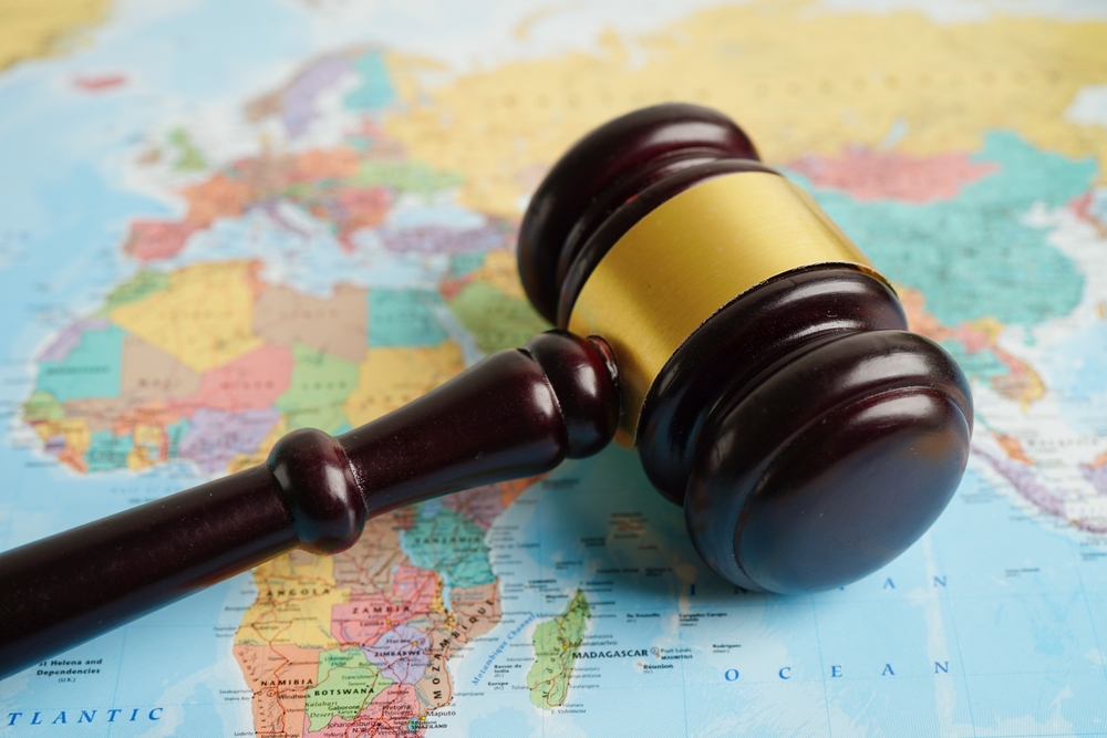 Snatch Operations and the Erosion of Order