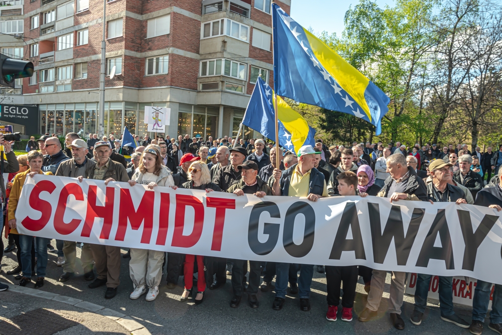 Can Bosnia Move Beyond Its Protectorate Era?